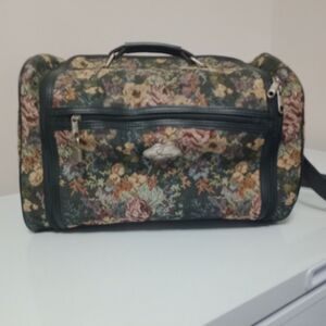 Vintage Skyway Floral Tapestry Duffel Weekender Cottoncore Travel Tote Gym Bag